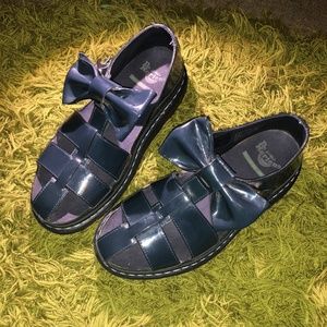 Navy Patent "Aggy Bow" Dr. Martens